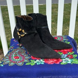 J. Vincent Black Suede 2” Heels Size 7.5